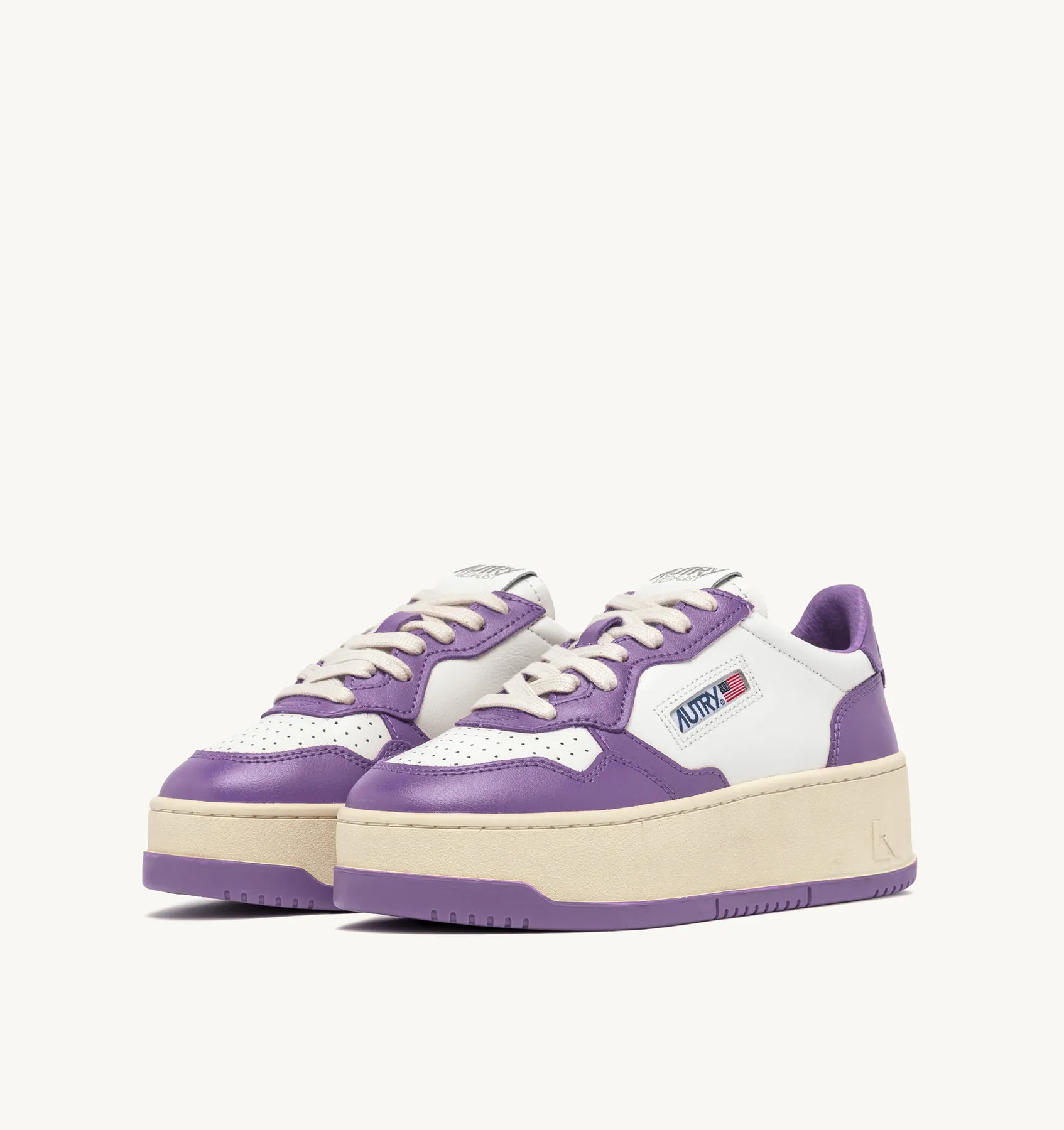 AUTRY NEW ARRIVALS WOMAN WOMAN  MEDALIST PLATFORM SNEAKERS IN LEATHER COLOR WHITE AND LAVENDER