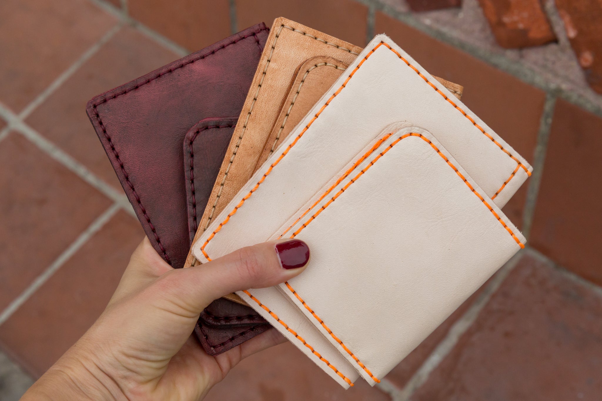 LEATHER PASSPORT CASE // NATURAL W TANGERINE