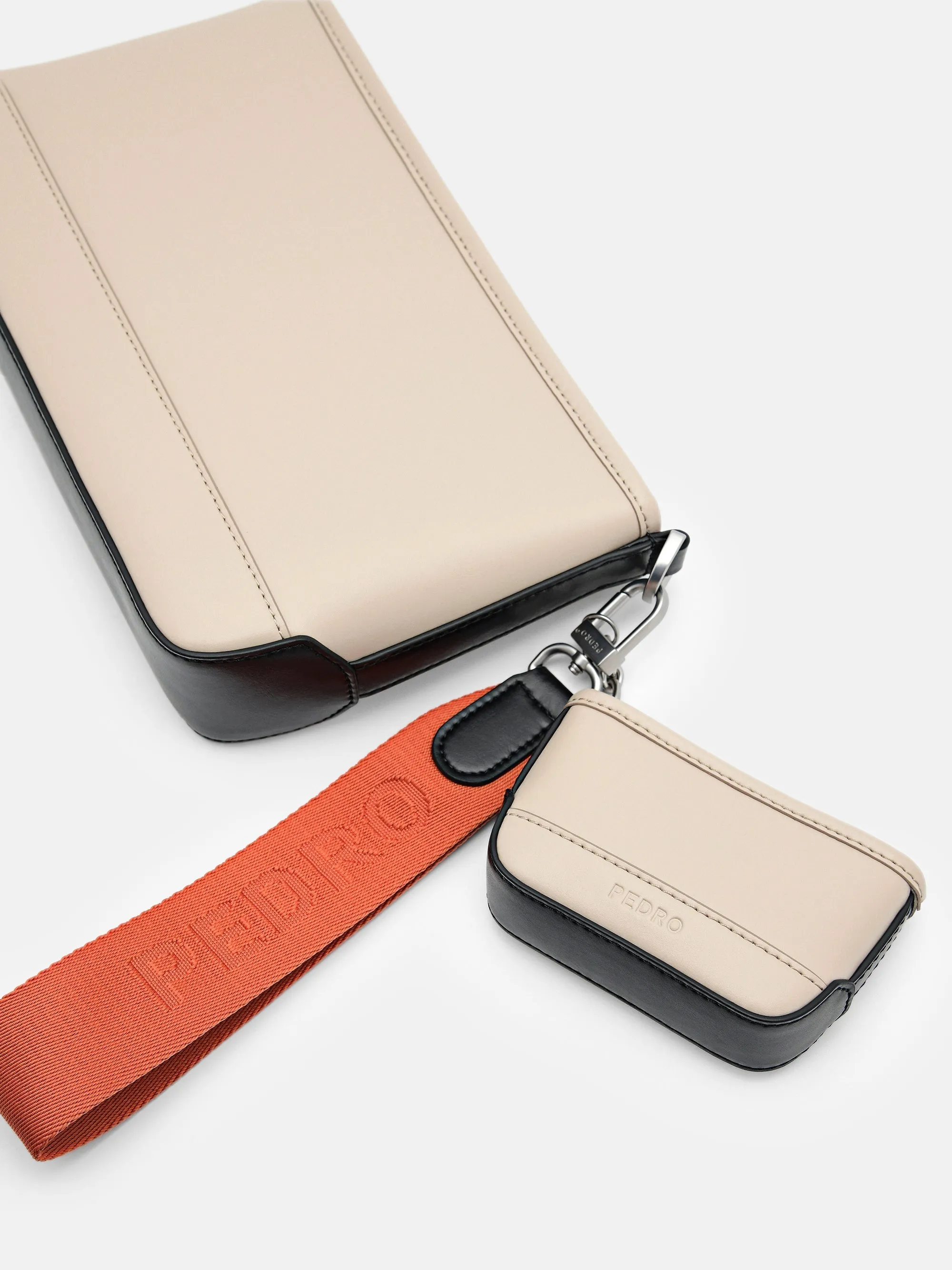 Luc Sling Bag