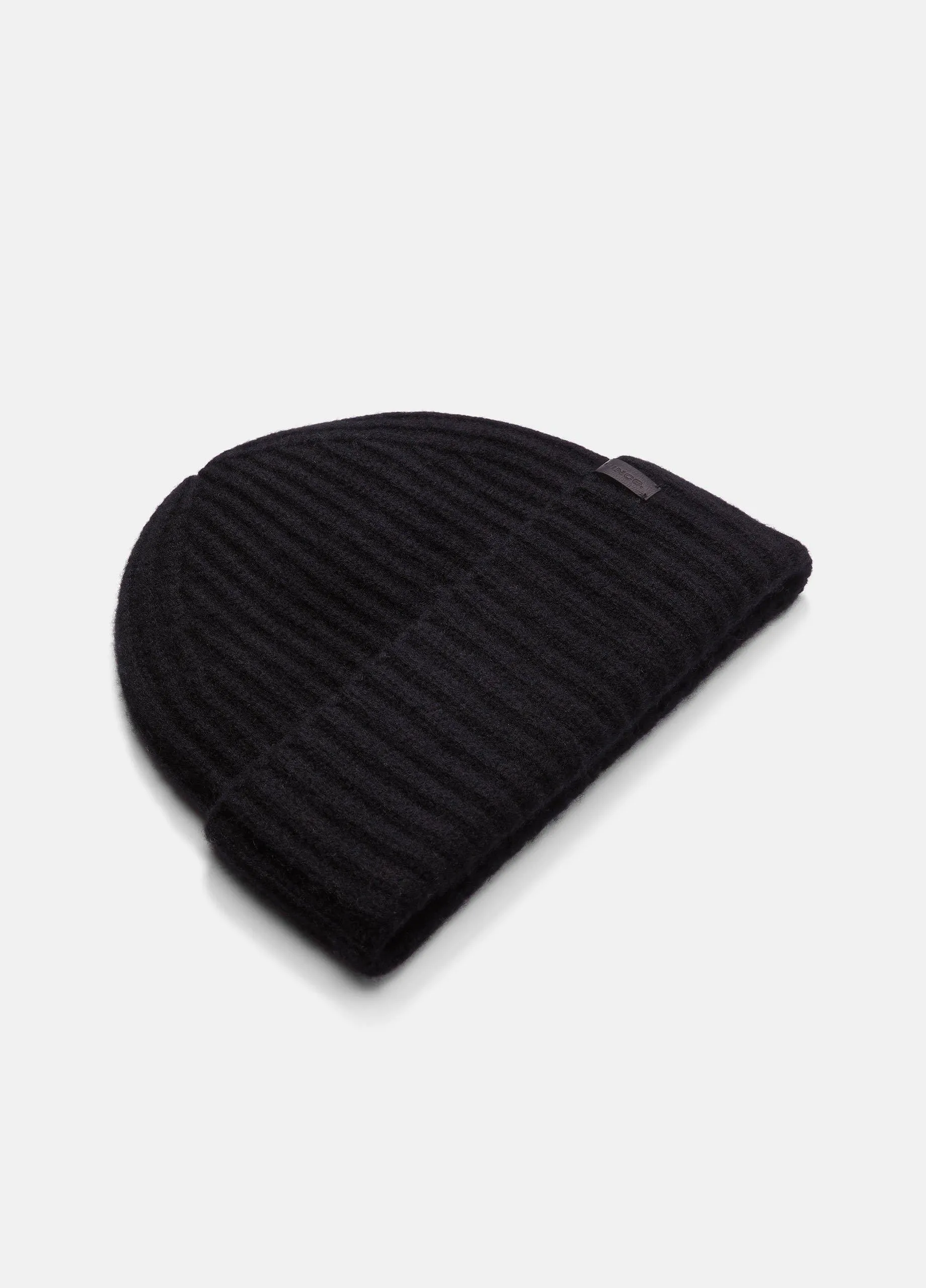 Plush Cashmere Chunky-Knit Beanie