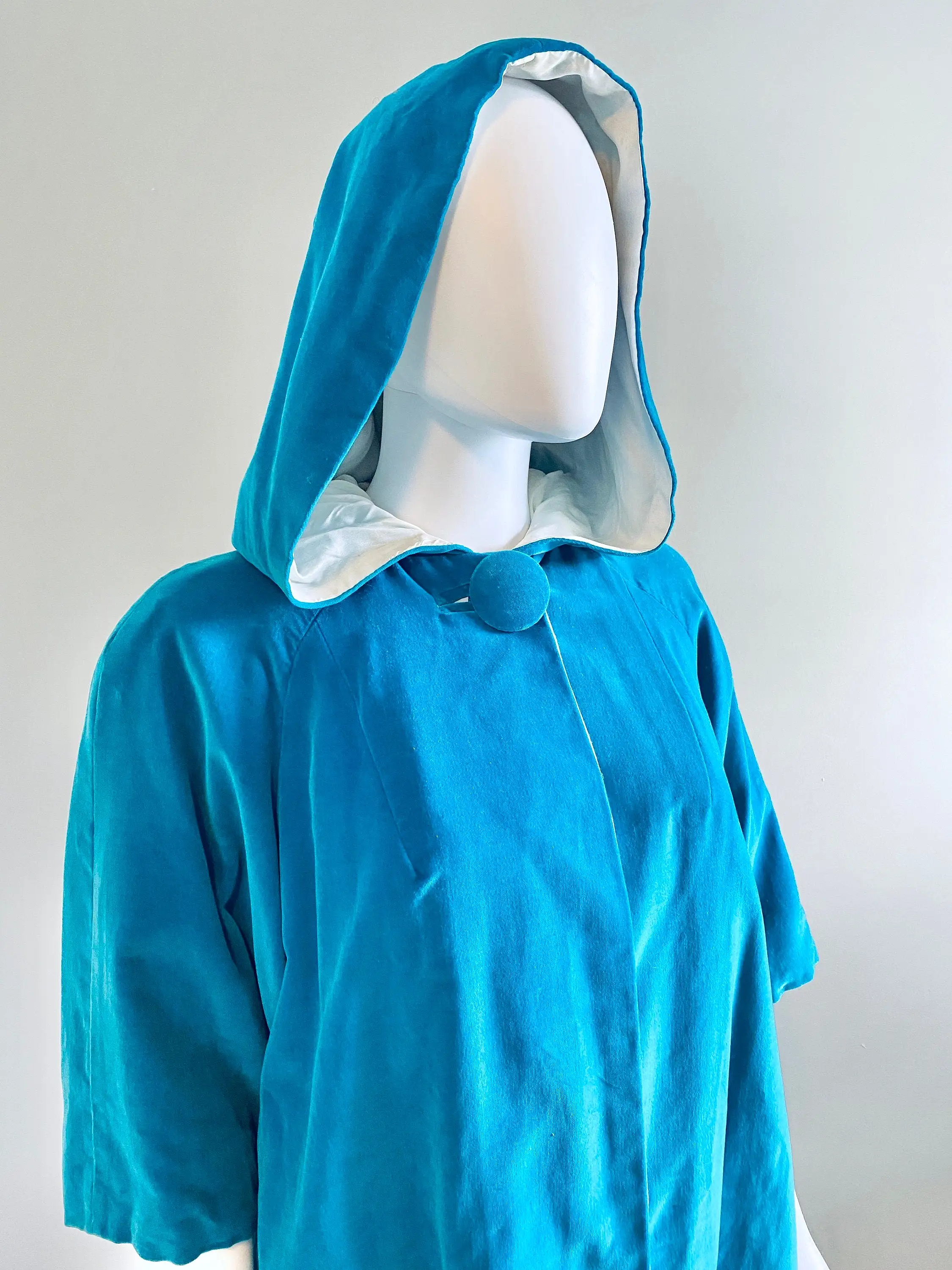 Vintage 1950s Hooded Velvet Aqua Coat / 50s Swing Coat / One Size